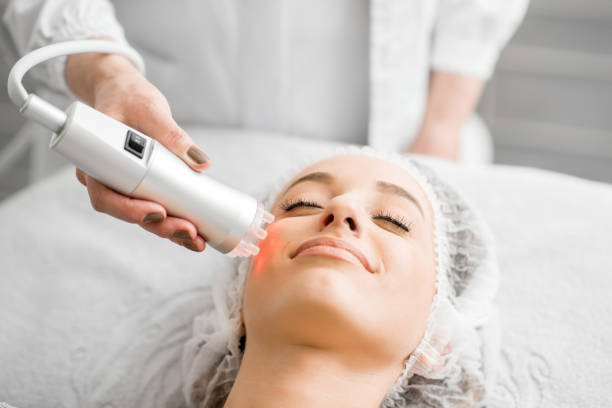 Laser de rajeunissement Lyon :Quels sont les avantages du laser de rajeunissement par rapport aux autres traitements de rajeunissement?