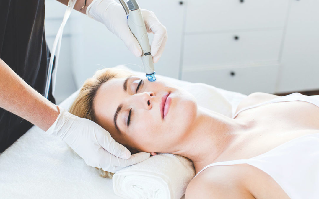 Quel est l’impact de l’Hydrafacial sur la production de collagène?