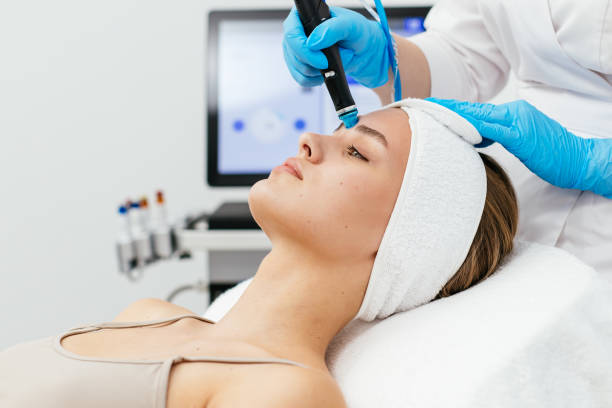 Quels résultats peut-on attendre avant et après un hydrafacial à Lyon sur le visage ?